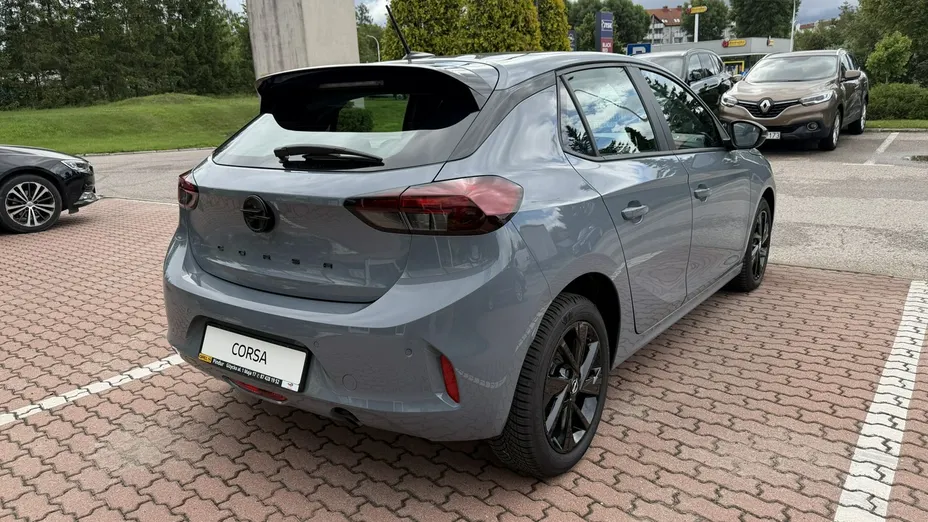 OPEL Corsa -