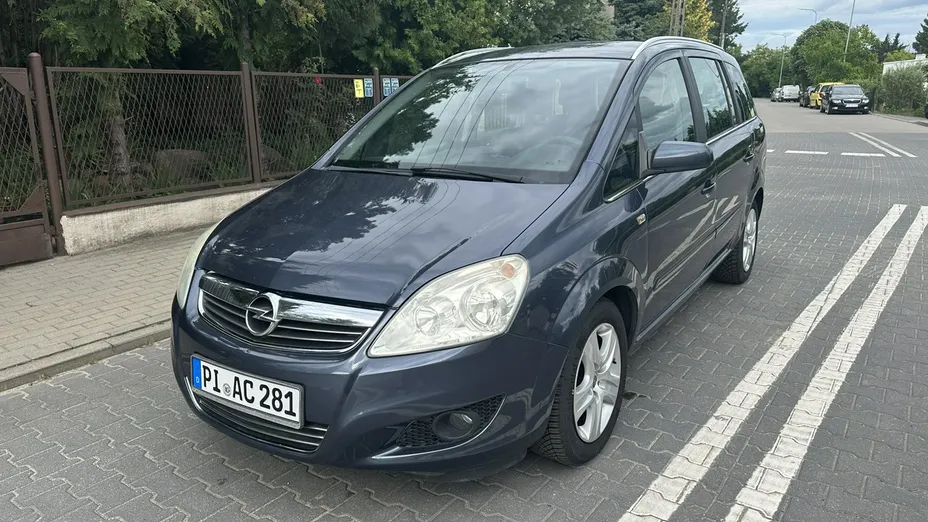 OPEL Zafira -