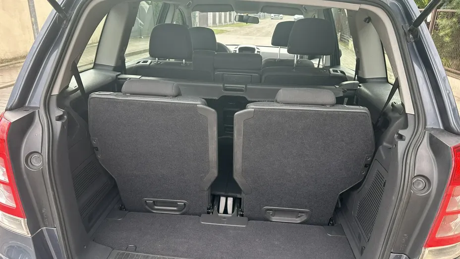 OPEL Zafira -