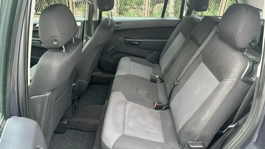 OPEL Zafira -