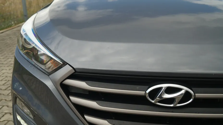 HYUNDAI Tucson -