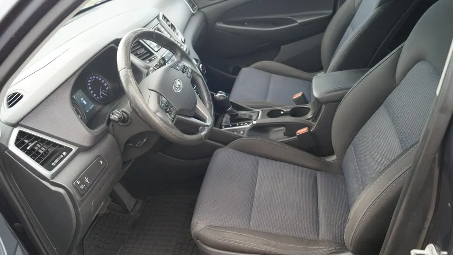 HYUNDAI Tucson -