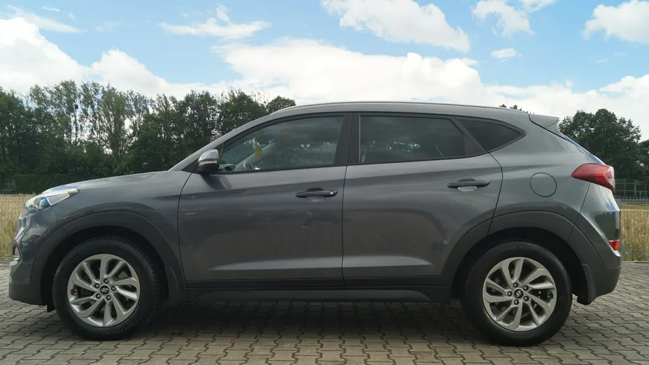 HYUNDAI Tucson -