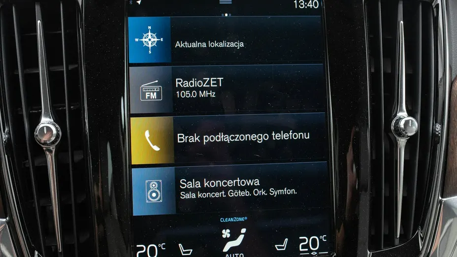 VOLVO S90 -