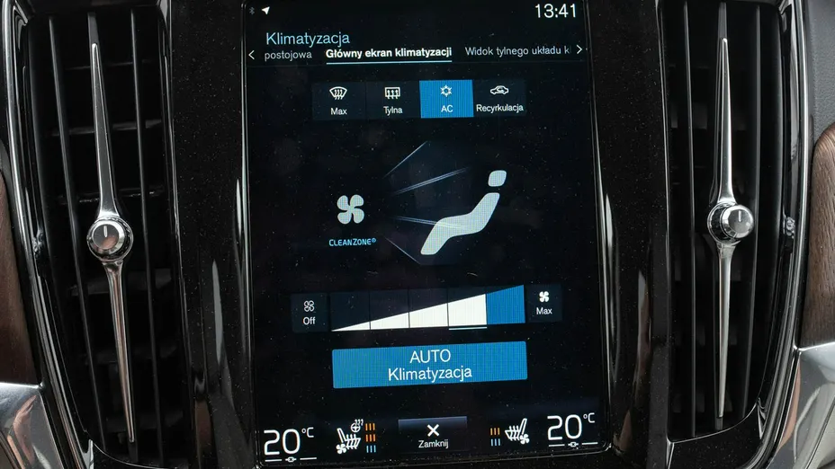 VOLVO S90 -