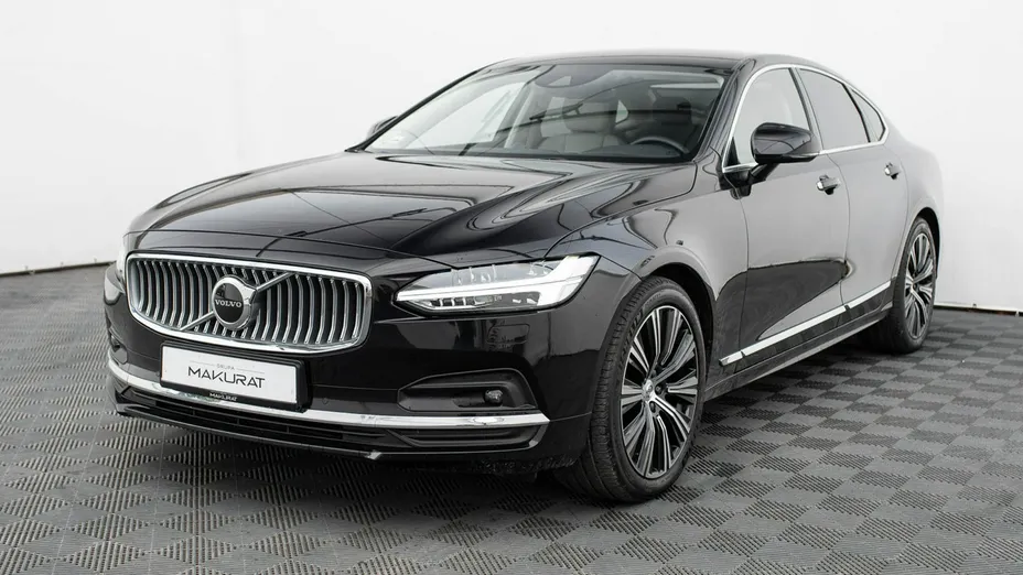 VOLVO S90 -
