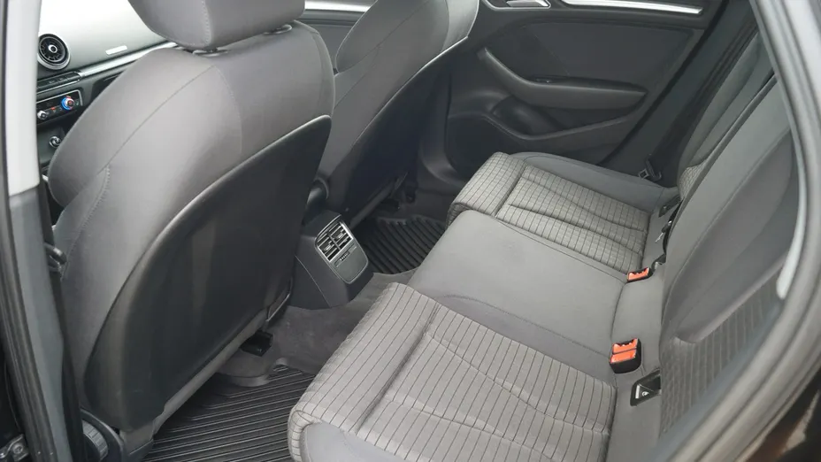 AUDI A3 -