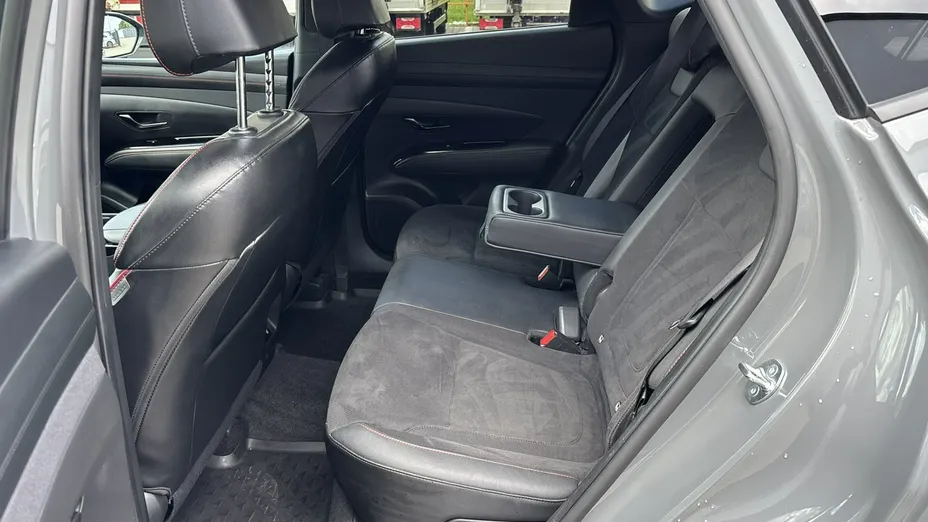 HYUNDAI Tucson -