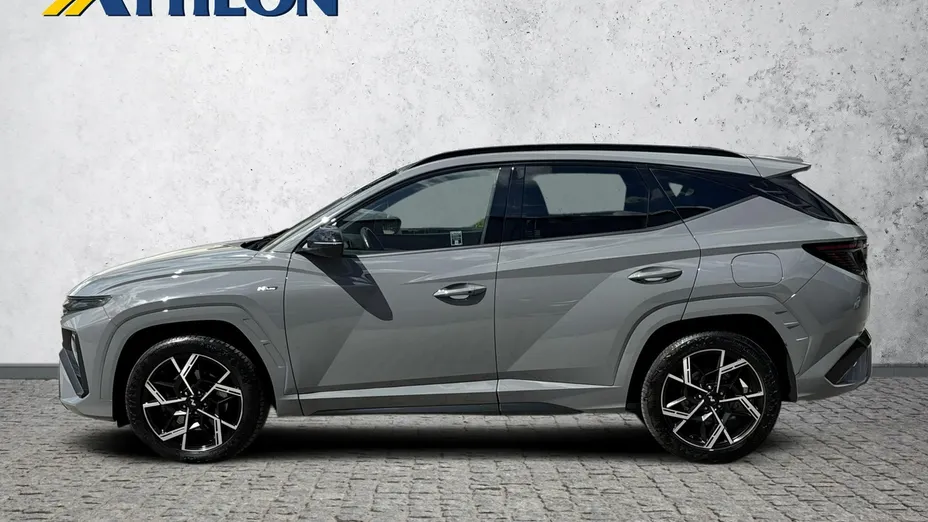 HYUNDAI Tucson -