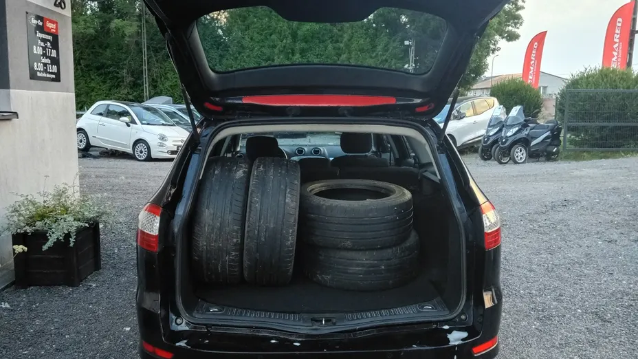 FORD Mondeo -
