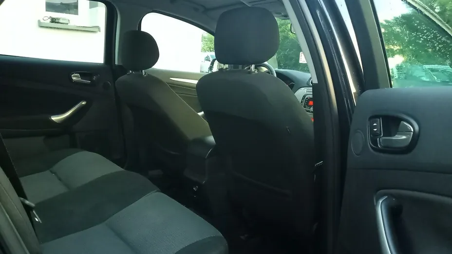 FORD Mondeo -