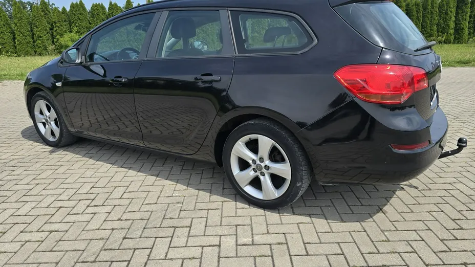 OPEL Astra -