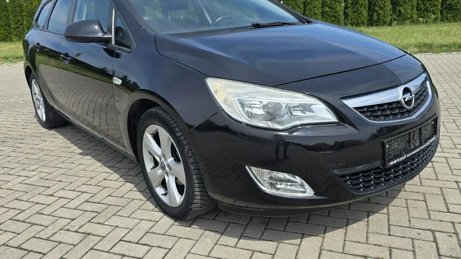 OPEL Astra -