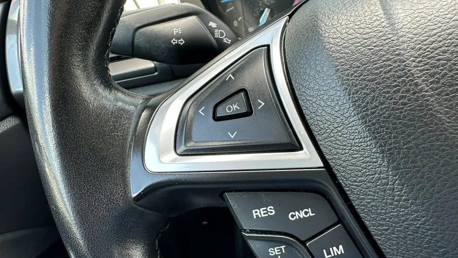 FORD Mondeo -