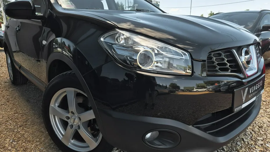 NISSAN Qashqai -