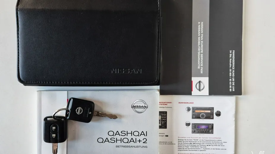 NISSAN Qashqai -
