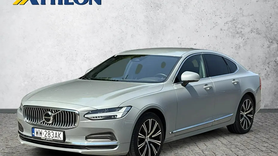 VOLVO S90 -