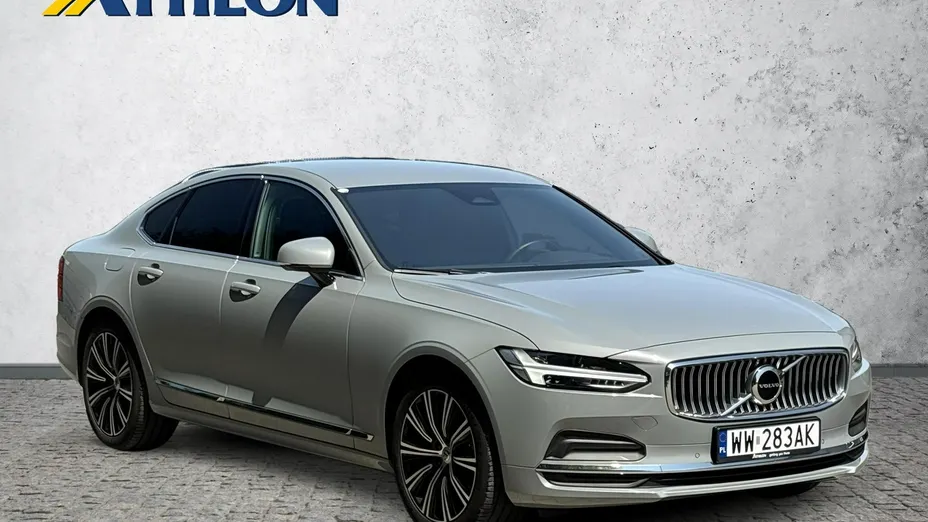 VOLVO S90 -