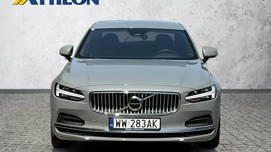 VOLVO S90 -