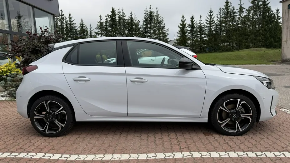 OPEL Corsa -