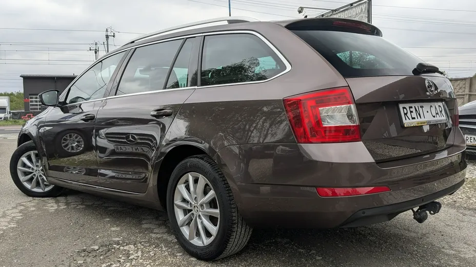 SKODA Octavia -