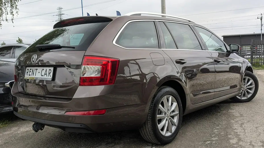 SKODA Octavia -