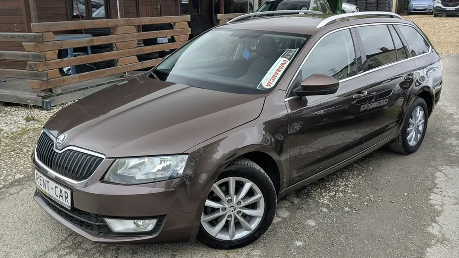 SKODA Octavia -
