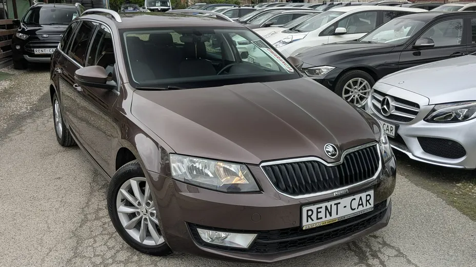 SKODA Octavia -