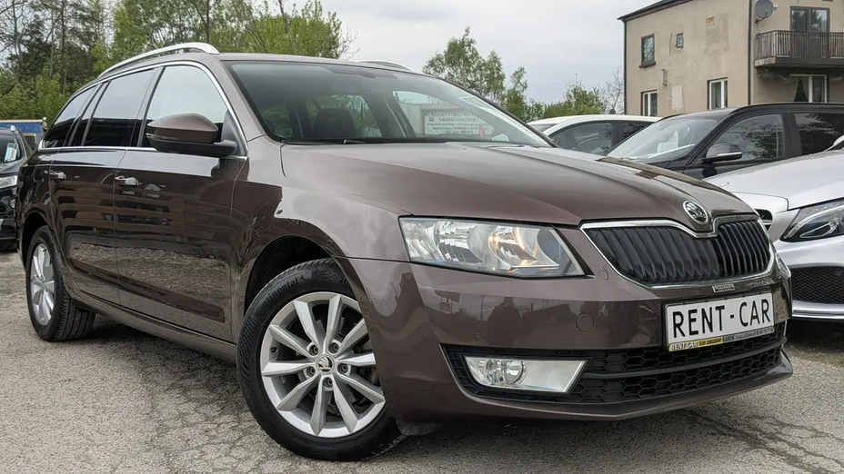 SKODA Octavia -