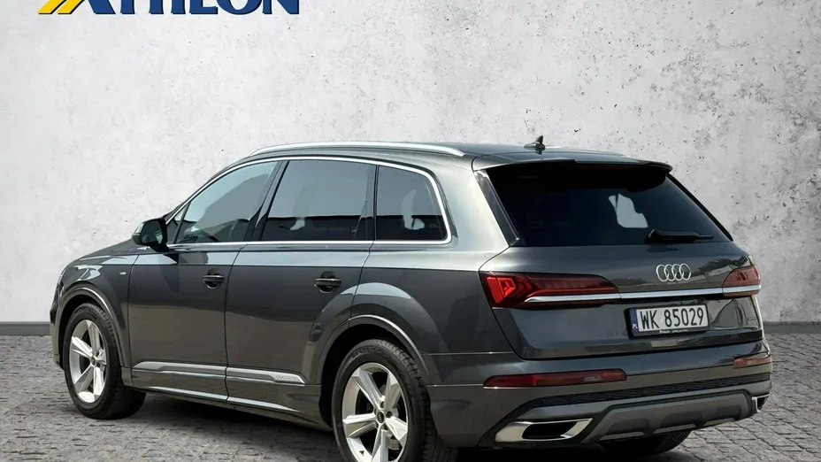 AUDI Q7 -