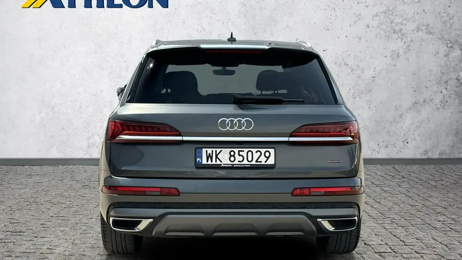 AUDI Q7 -