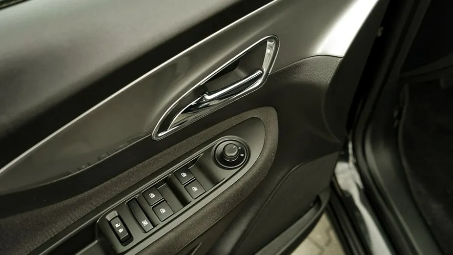 OPEL Mokka -