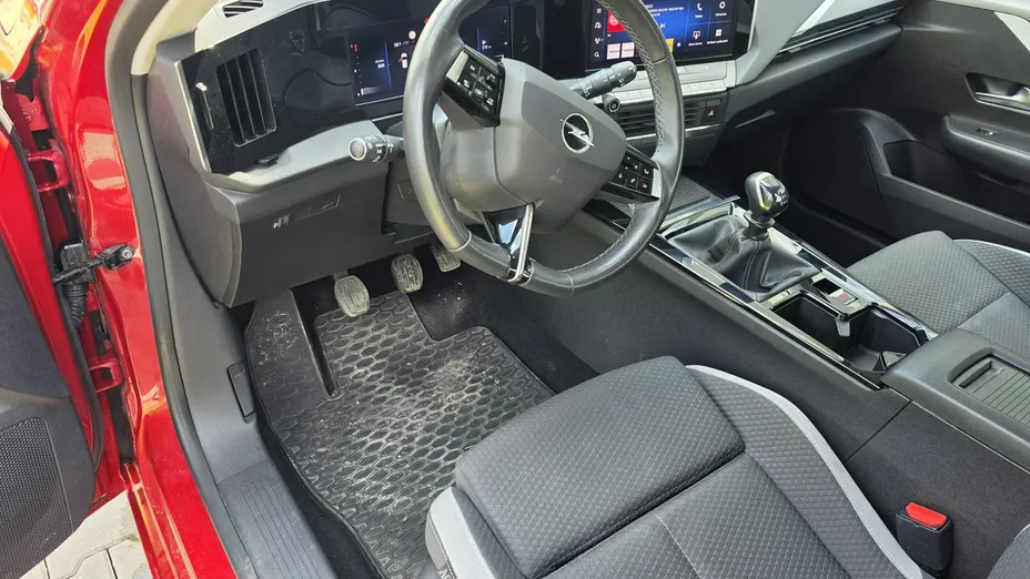 OPEL Astra -