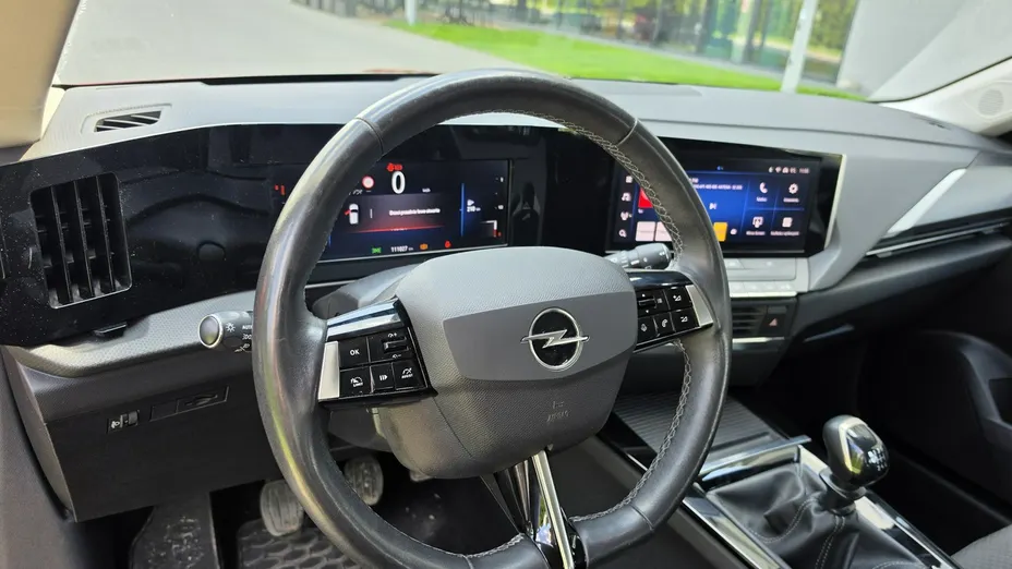 OPEL Astra -