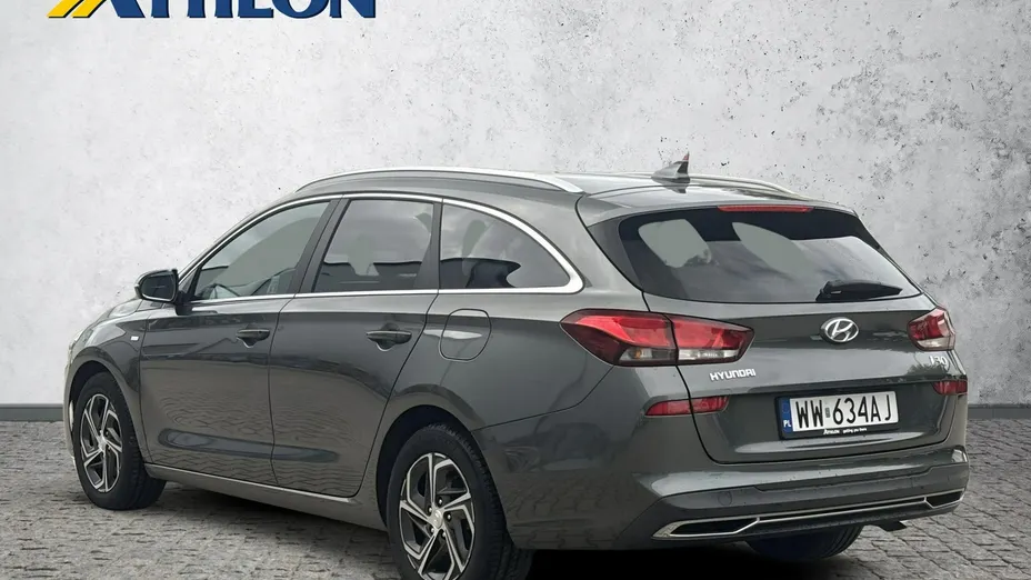 HYUNDAI i30 -