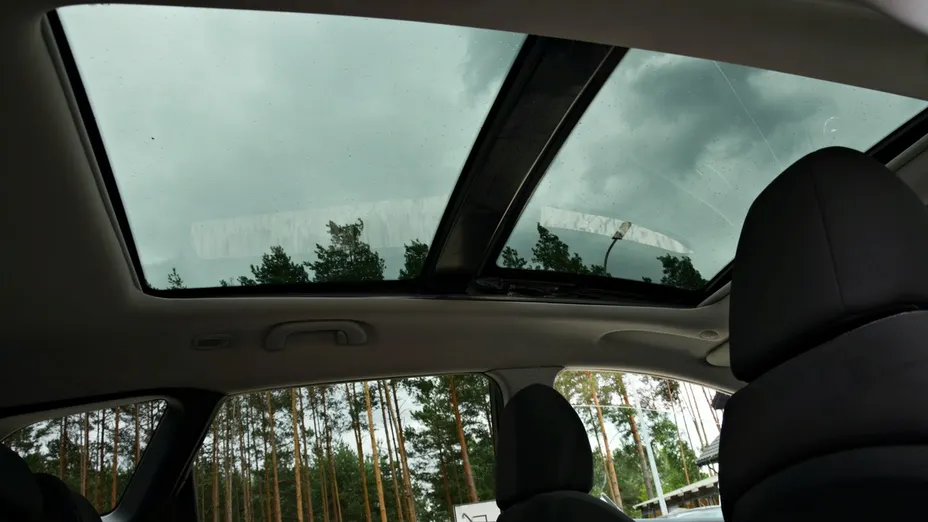 HYUNDAI i30 -