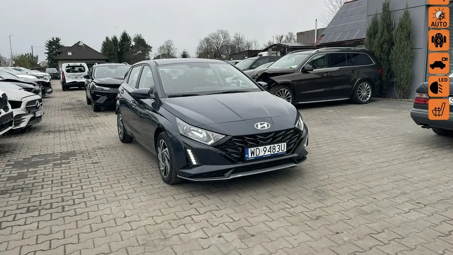 HYUNDAI i20 -