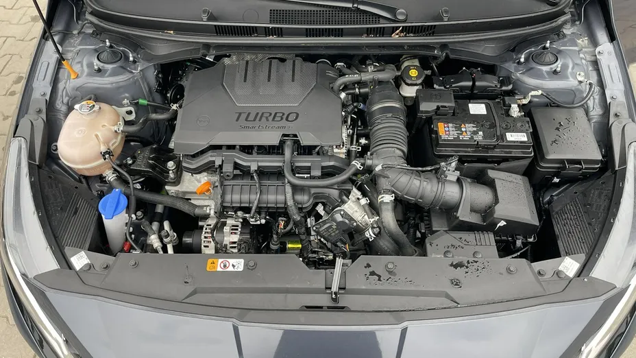 HYUNDAI i20 -