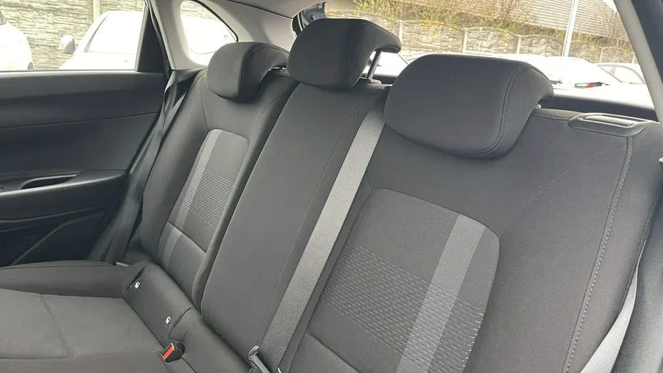 HYUNDAI i20 -