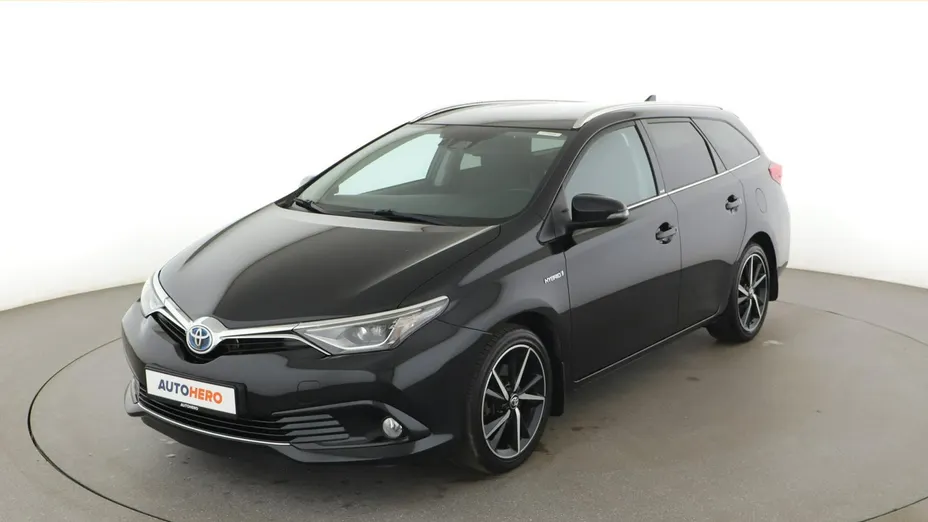 TOYOTA Auris -