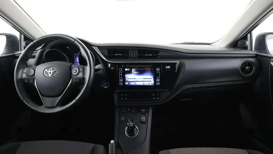 TOYOTA Auris -