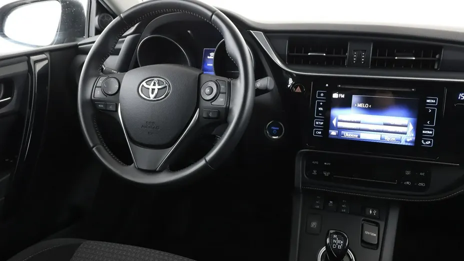 TOYOTA Auris -