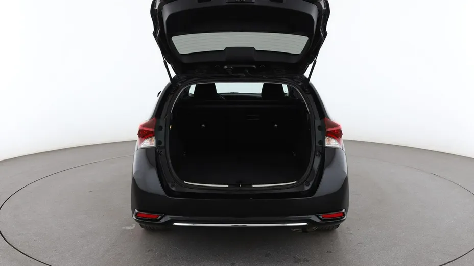 TOYOTA Auris -