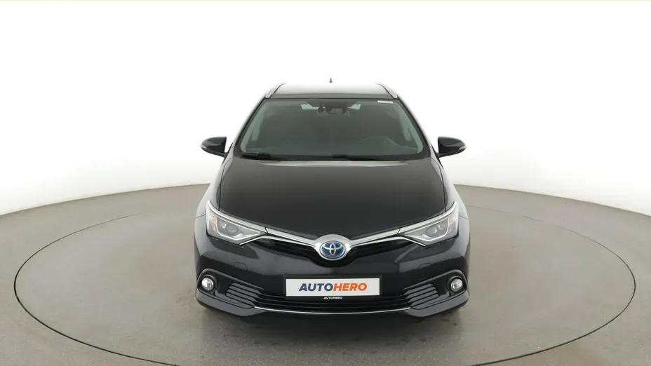 TOYOTA Auris -