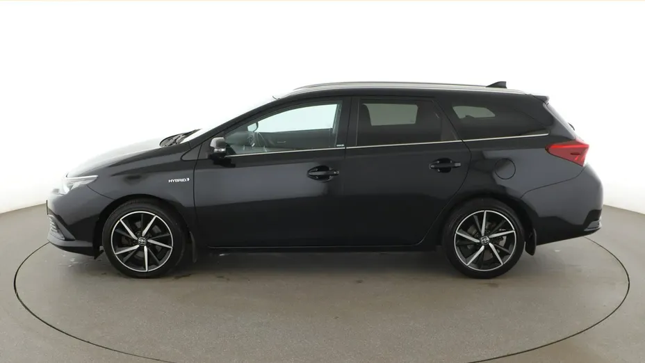 TOYOTA Auris -