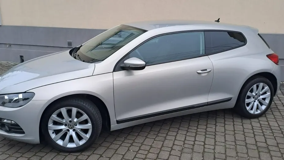 VOLKSWAGEN Scirocco -