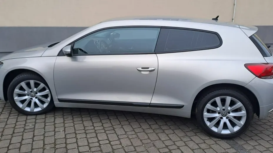 VOLKSWAGEN Scirocco -