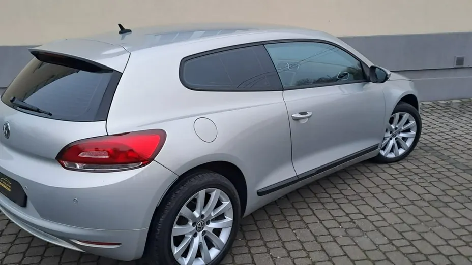VOLKSWAGEN Scirocco -