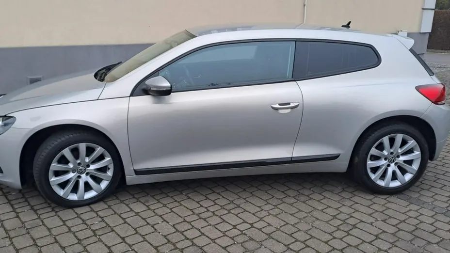 VOLKSWAGEN Scirocco -
