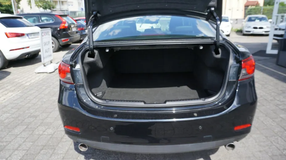 MAZDA 6 -